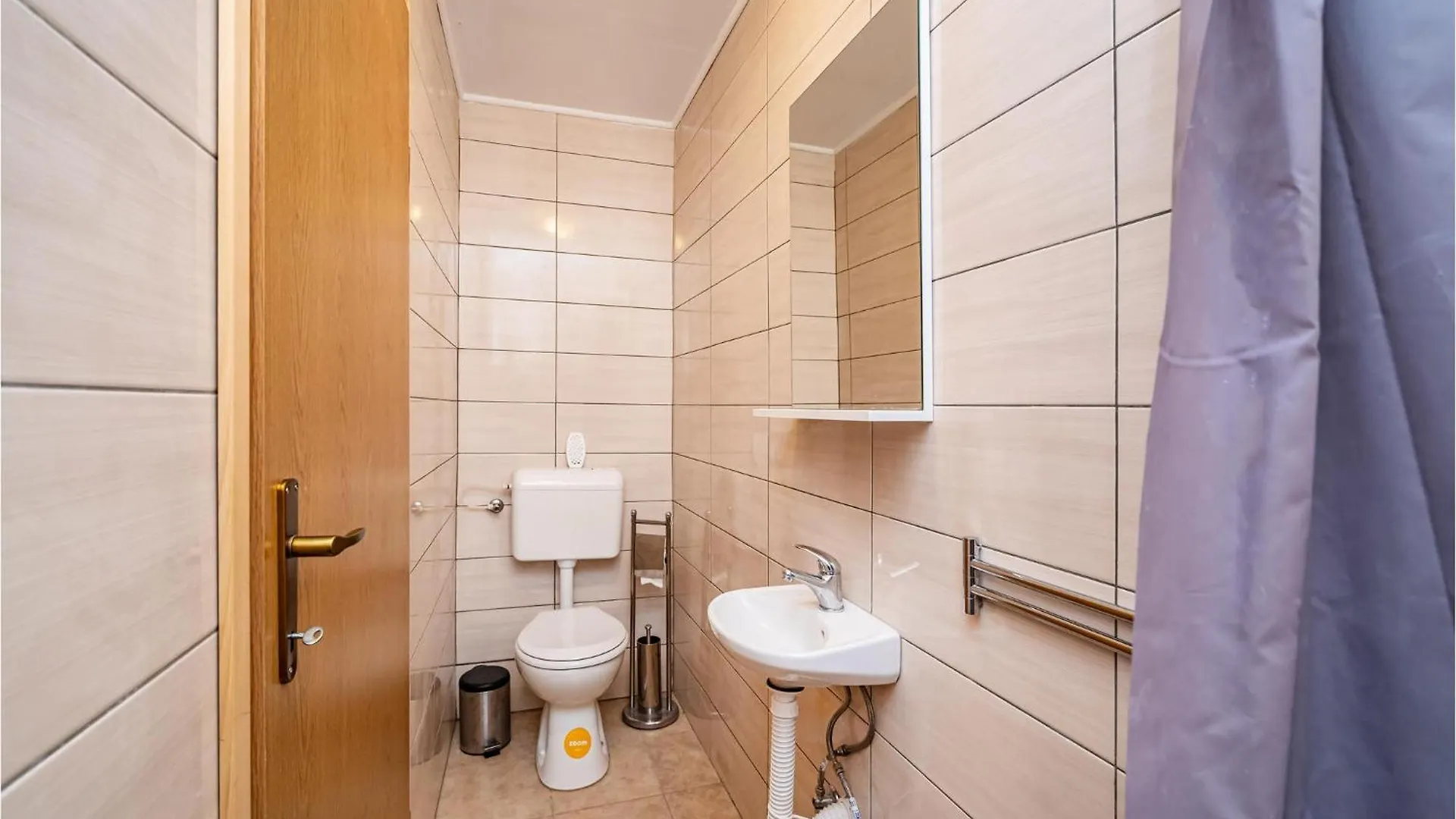 Stunning Home In Lisane Tinjske With Wifi 0*,